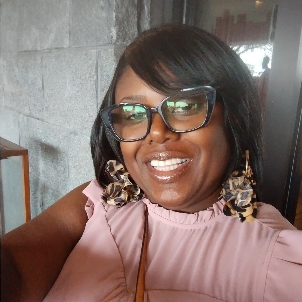 Meet your Posher, Tracey